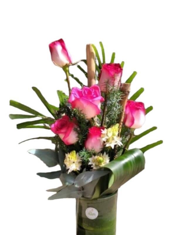 Detalle de Rosas - Arreglo de Flores.