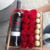 Tentacion de Amor - Arreglo de Rosas, Bombones y Vino