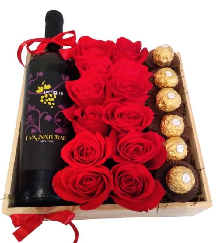 Tentacion de Amor - Arreglo de Rosas, Bombones y Vino